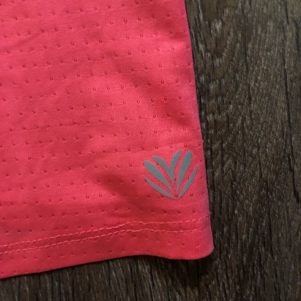 Pink Workout Tank - Picture 4 of 4